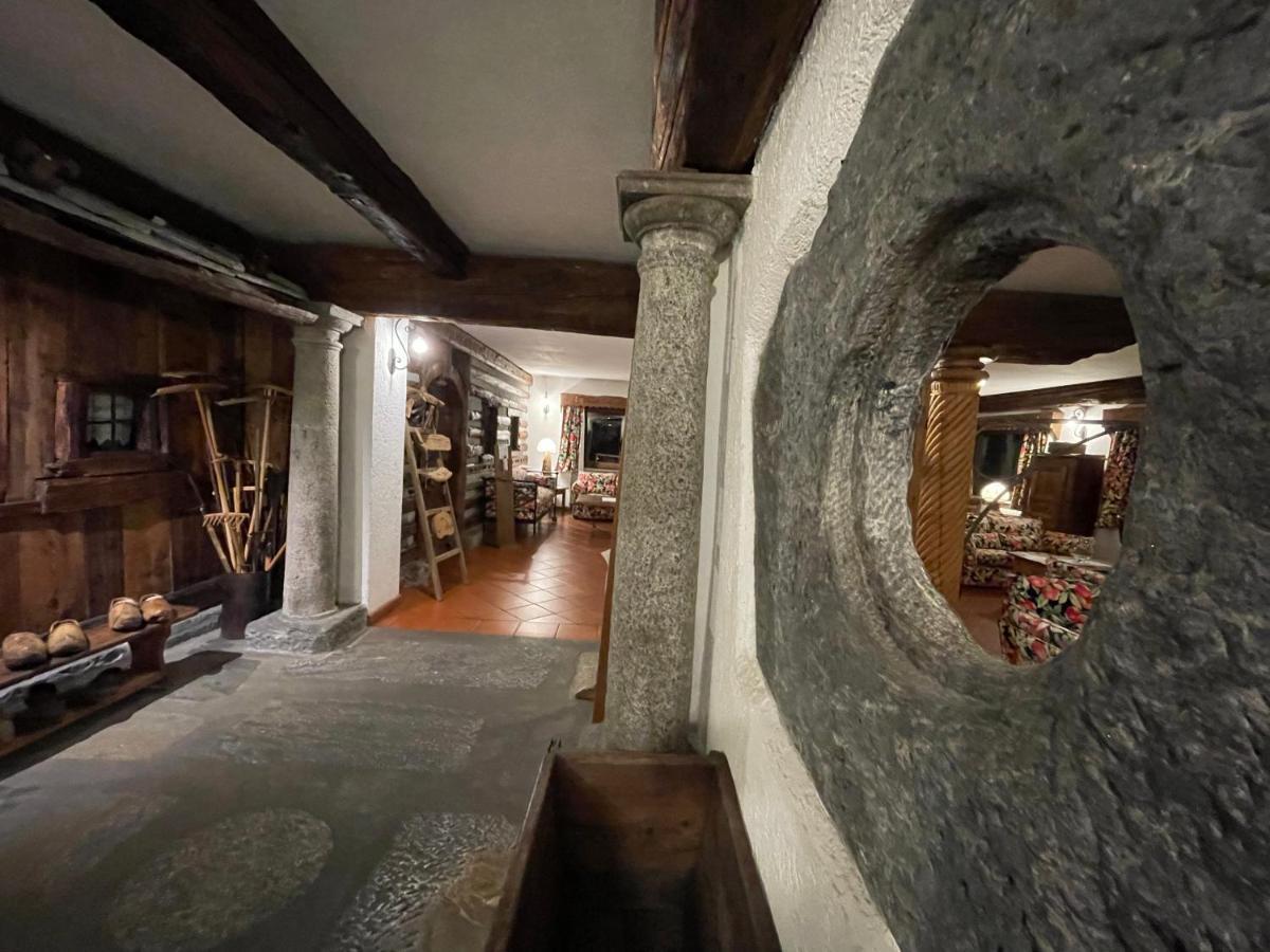 Hotel Milleluci Aosta Bagian luar foto
