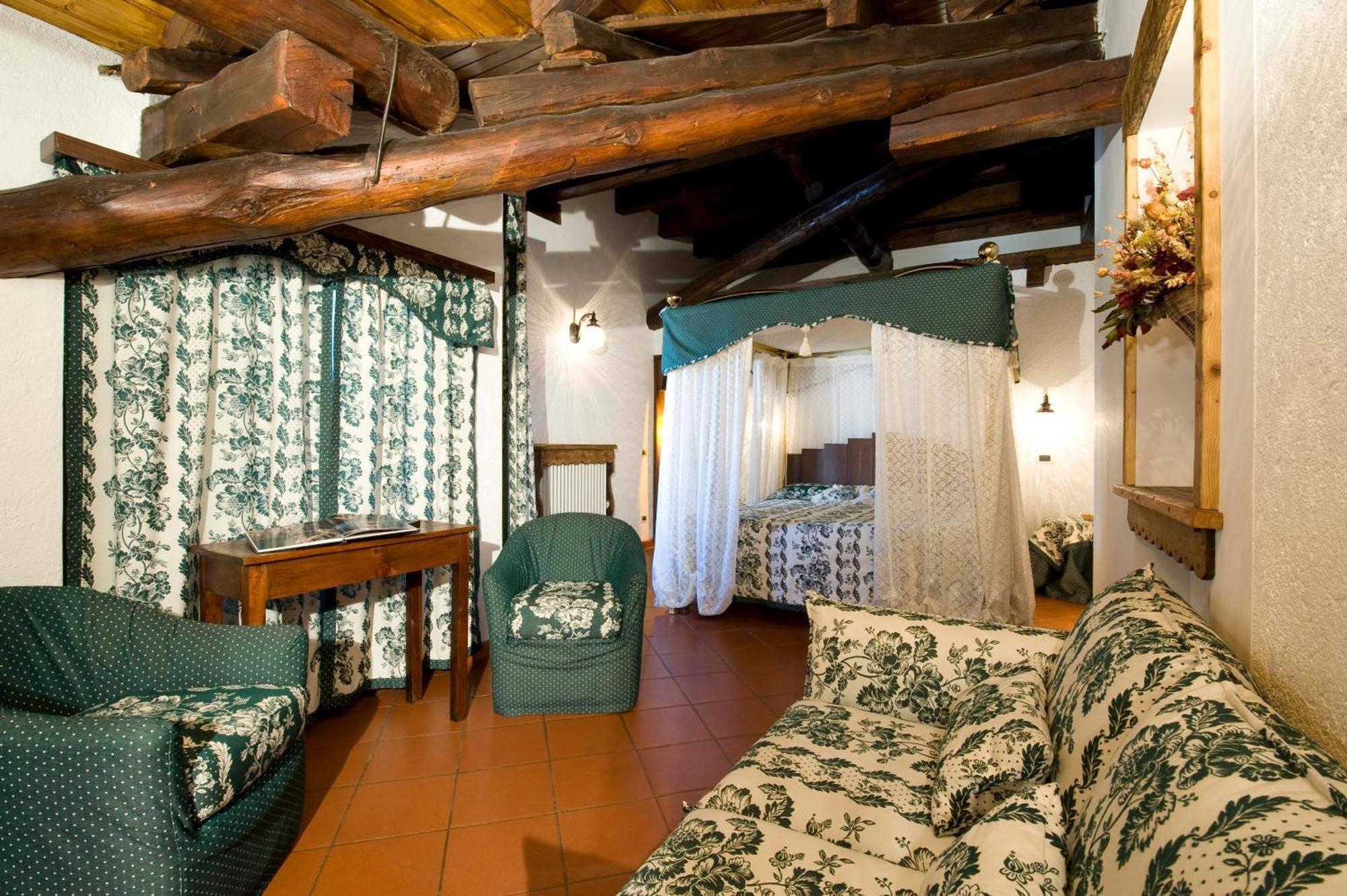 Hotel Milleluci Aosta Bagian luar foto