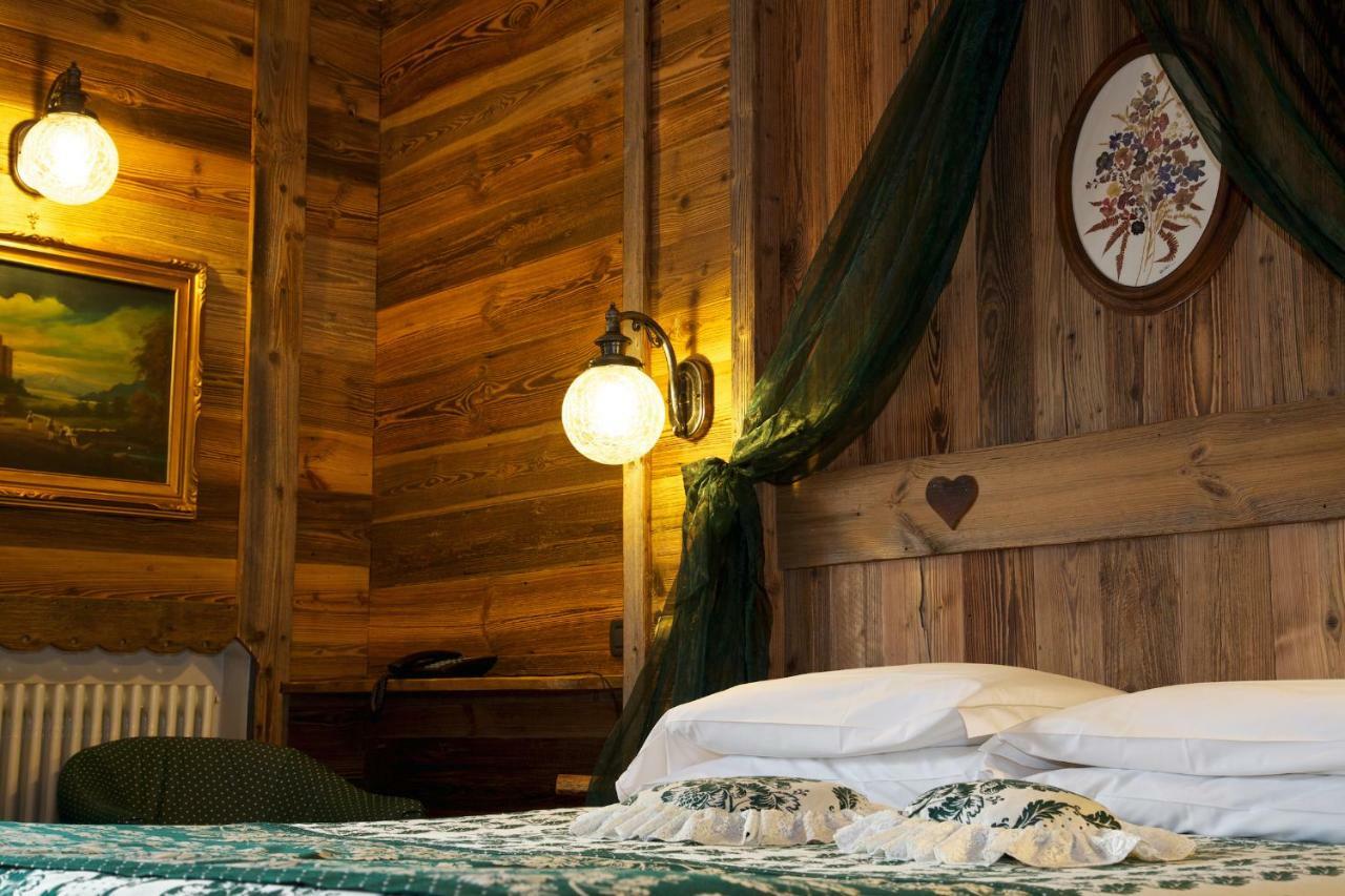Hotel Milleluci Aosta Bagian luar foto